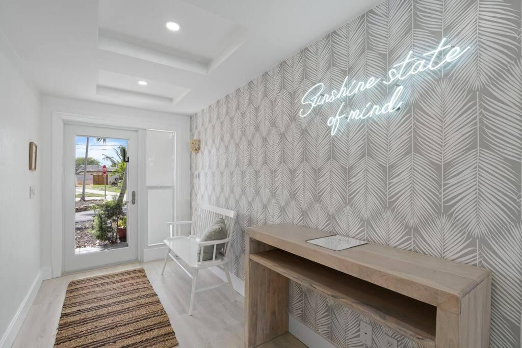 Waterfront-Heated Pool-Mini Golf-Game Room-2Mi Beach Fort Lauderdale Exterior foto