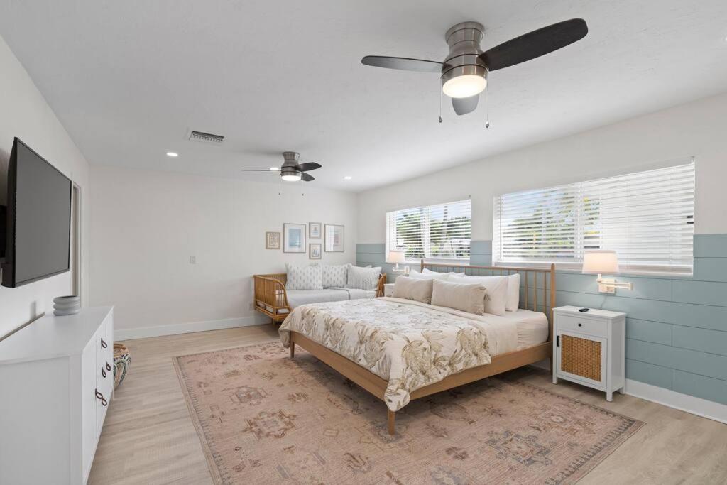 Waterfront-Heated Pool-Mini Golf-Game Room-2Mi Beach Fort Lauderdale Exterior foto