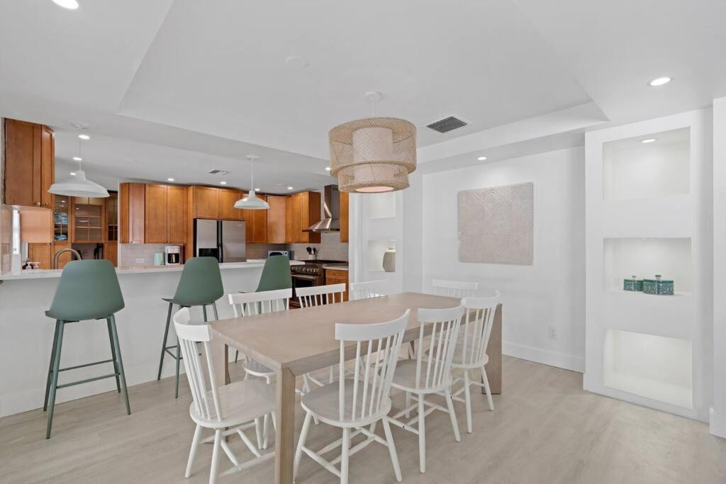 Waterfront-Heated Pool-Mini Golf-Game Room-2Mi Beach Fort Lauderdale Exterior foto